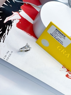 ANEL SOLITARIO GOTA MOISSANITE LEMON 2CT AMIRA 925