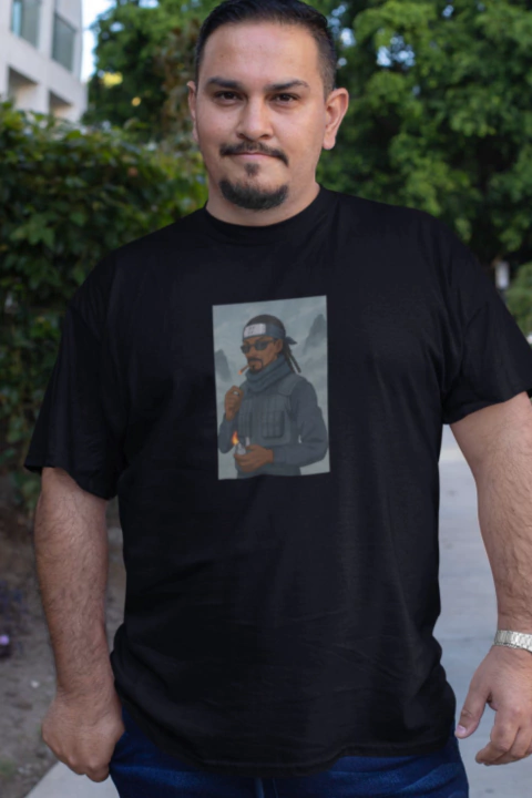 CAMISETA SNOOP VILA DA NEVOA PLUS-SIZE - comprar online