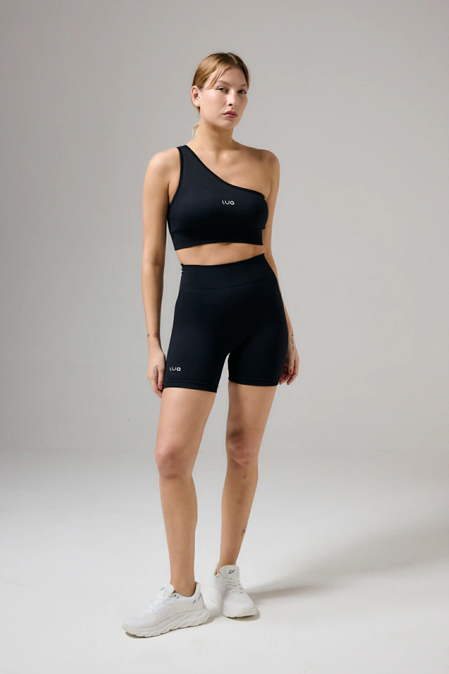 Set One Shoulder