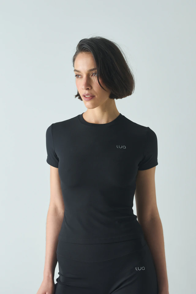 Remera Aria