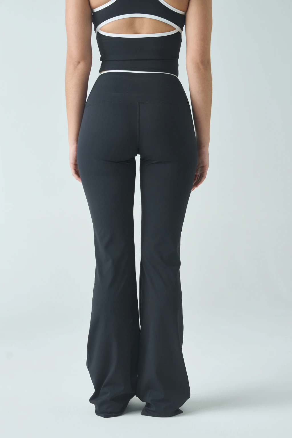 Pantalón Icon en internet
