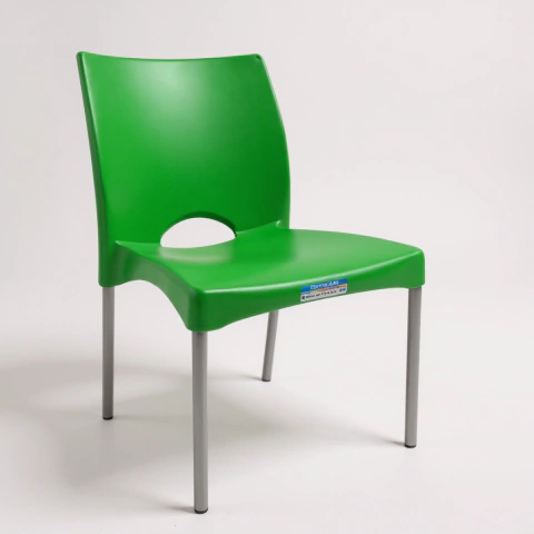 Silla Plástica c/Patas de Metal 82x50cm