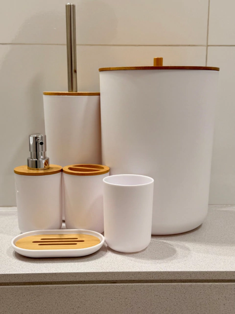 Set de Baño de 6 Piezas con Detalles de Bambú - comprar online