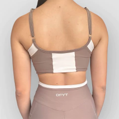 Conjunto Yas na internet