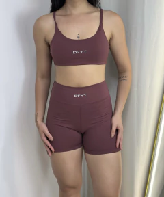 Conjunto Eli na internet