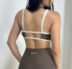 Conjunto Suy na internet