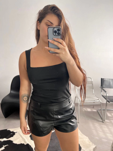 SHORT CANNES