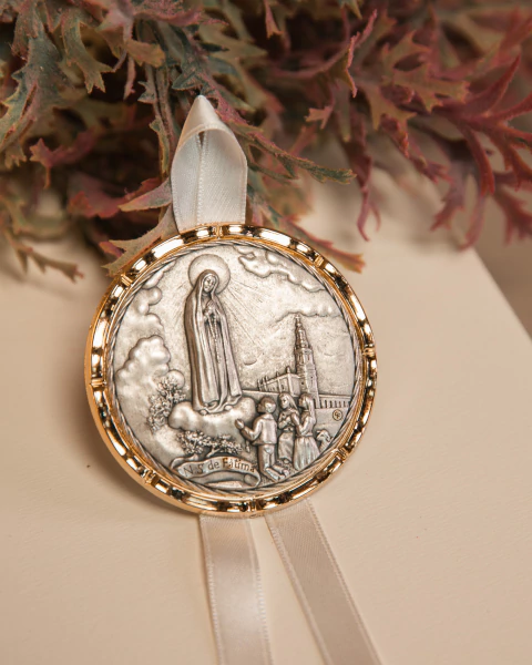 Medalhão de Berço Fátima Branco - Folheado a Prata - comprar online