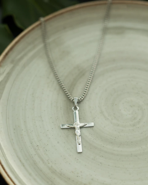 Colar Crucifixo Aço - comprar online