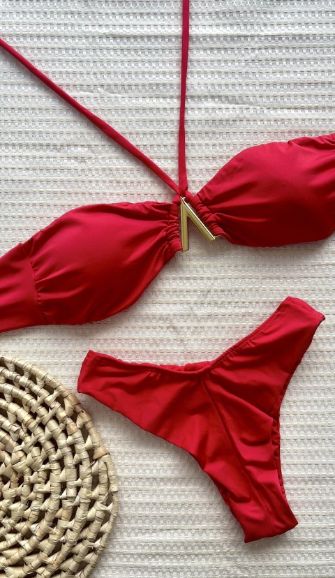 Biquíni Vik Asa Delta Vermelho