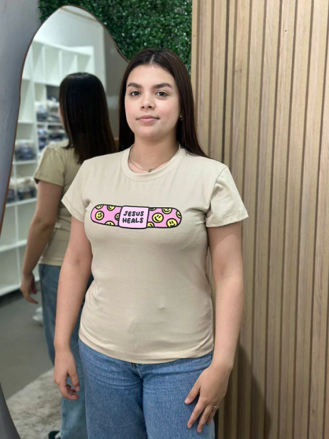 TSHIRT FEMININA JESUS CURA