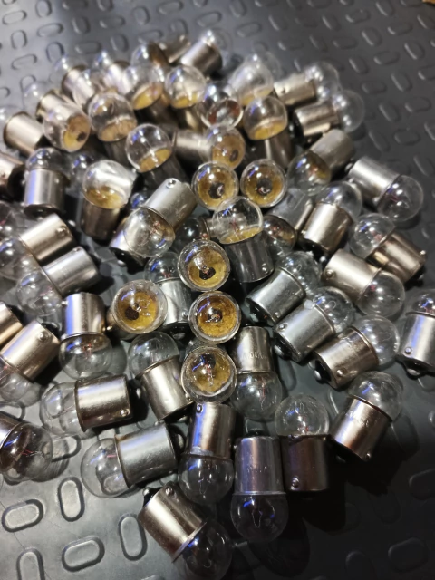 Lampara Giro 1 polo / 12V 10W Blanca - comprar online