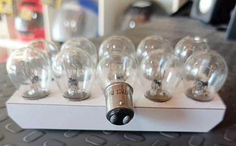 Lampara Stop 12V (X 10 unidades) - comprar online