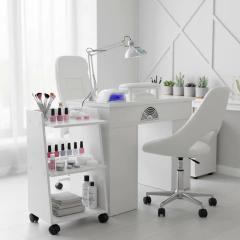 Auxiliar Manicura - comprar online