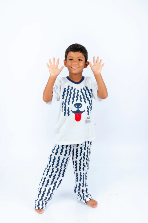 Puli Pij. Manga Curta / calça