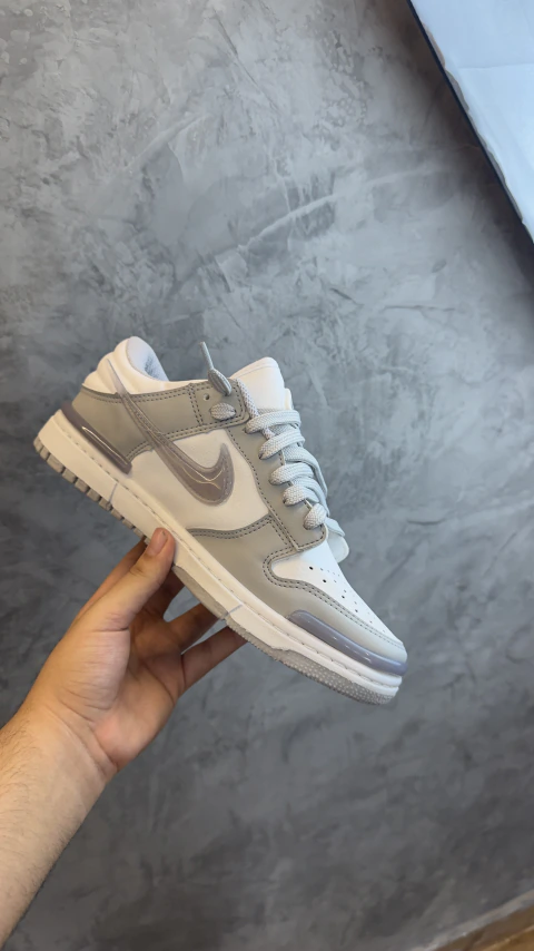 Tênis Nike Twist
