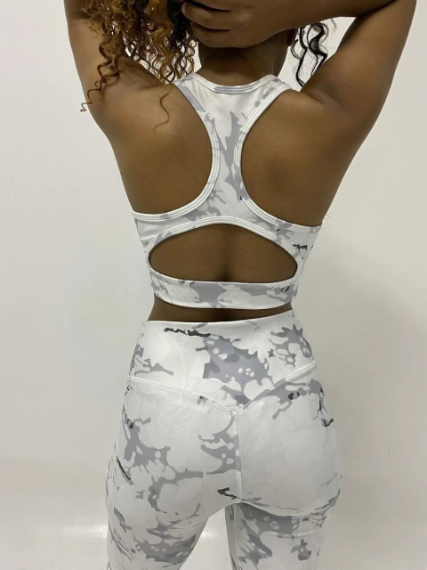 TOP JAZMIN TIRA ANCHA