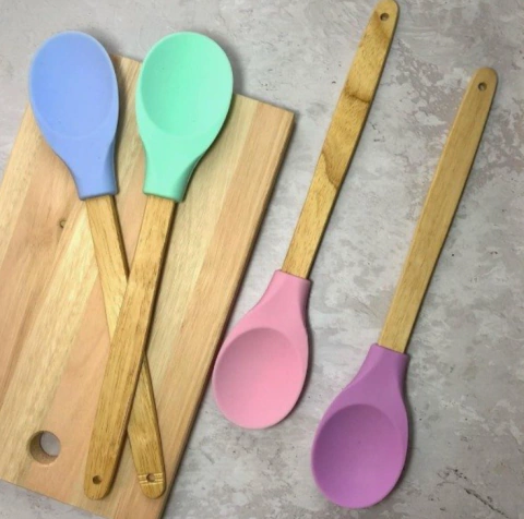 Cuchara silicona mango madera