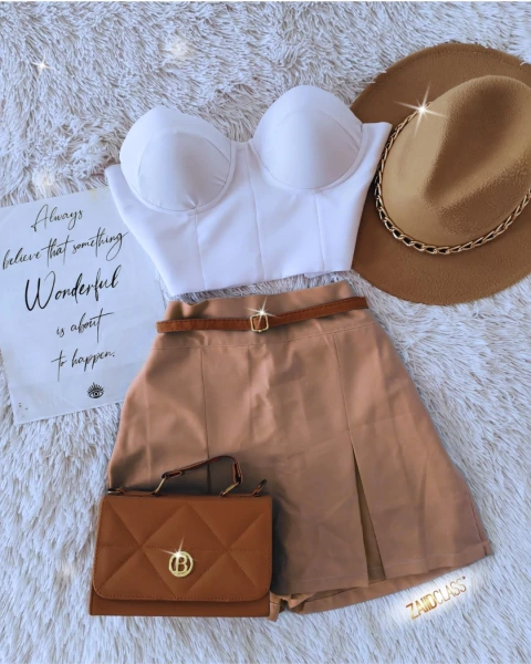 Set de 2 piezas con Bustier blanco y falda short - comprar en línea