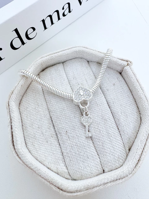 Berloque Separador coração/chave - 237