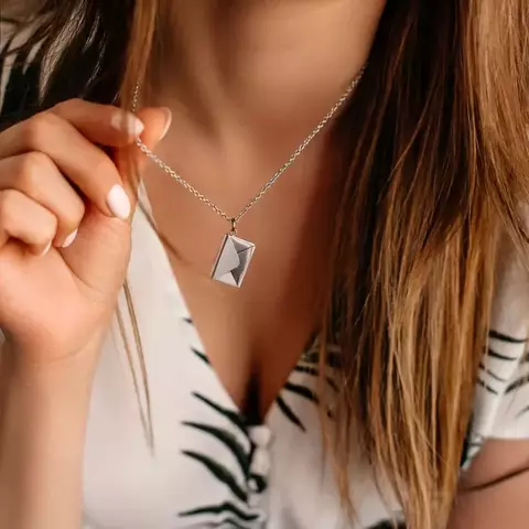 Collar Sobre “Recuerdo Eterno” – Personalizado con tu Mensaje Especial - comprar online