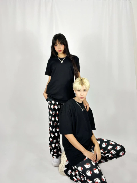 kit casal - calça pijama com bolsos hello kitty e outros personagens - comprar online