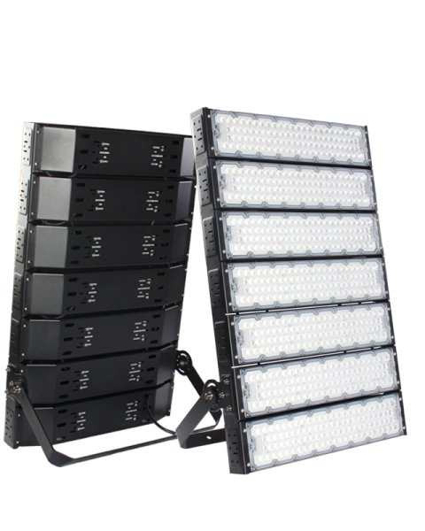 Luminária LED High Bay Modular 350W 3000K 59.500 lúmens IP67. - comprar online