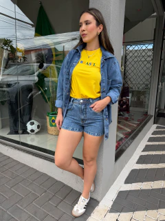 Short jeans médio brilho strass