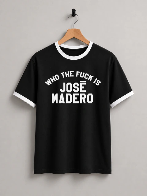 Playera WHO THE FUCK IS José Madero + pulsera y sticker