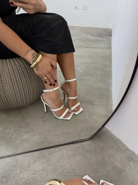 Salto Karen Branco - comprar online