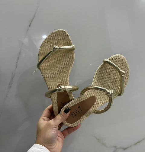 Rasteirinha Lua - comprar online