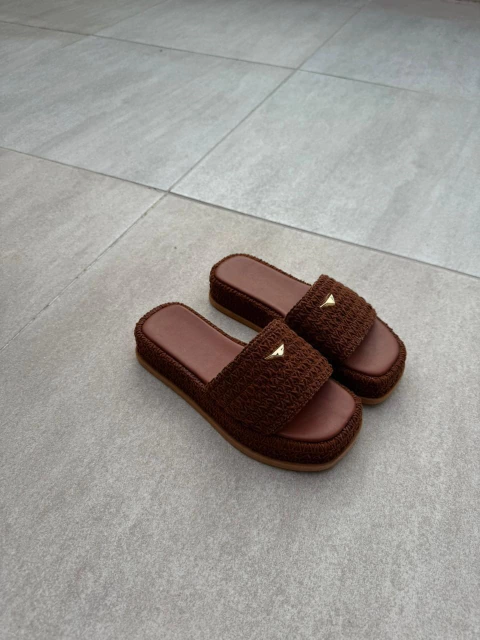 Flat Hellena Caramelo