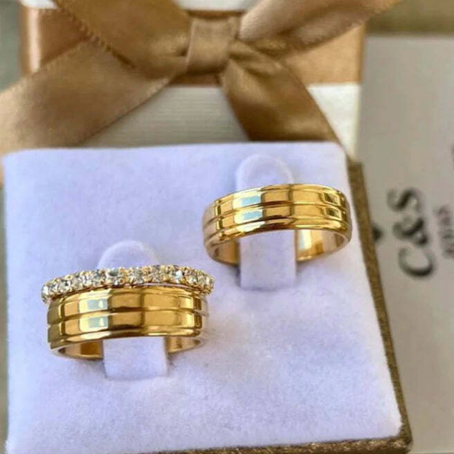 Par Alianças Adelaide Banhada - 6mm