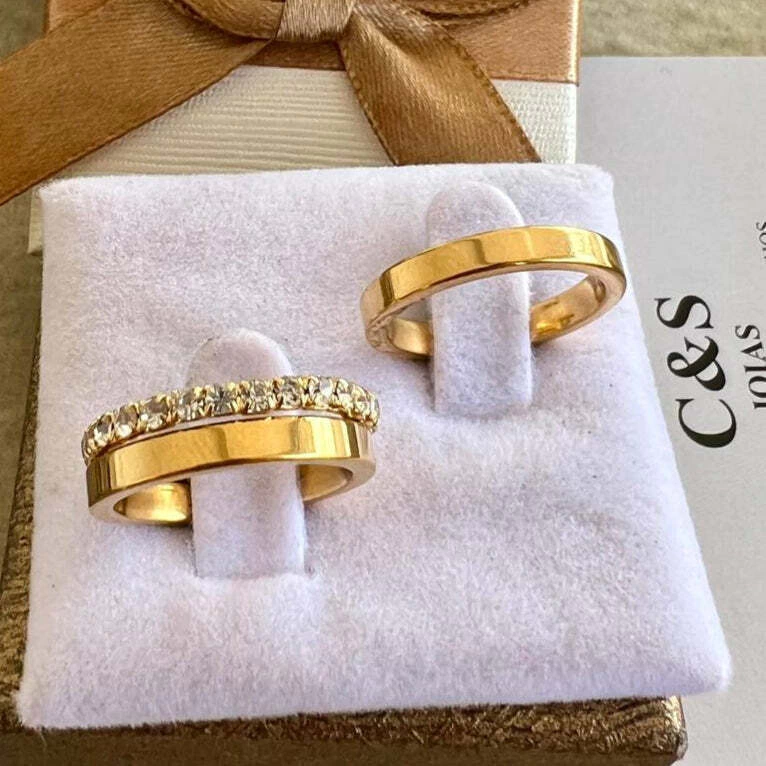 Par Alianças Melbourne Banhada - 4mm