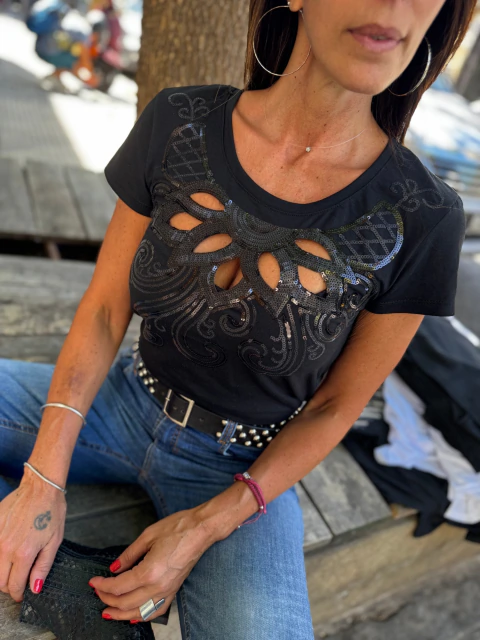 Remera Clasica Delantera Calada