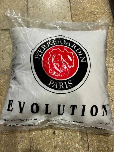 Relleno de Almohadón Pierre Cardin