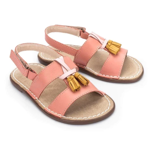 Sandália Tassel Couro Flor - Petit Cheval