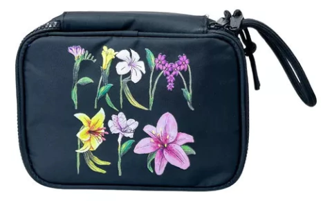 Necessaire Xero Romance em Flor Preto - Farm