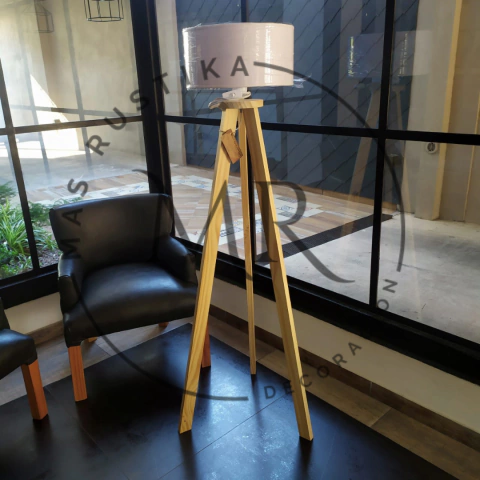 Lampara de pie Nordica Clasica - comprar online