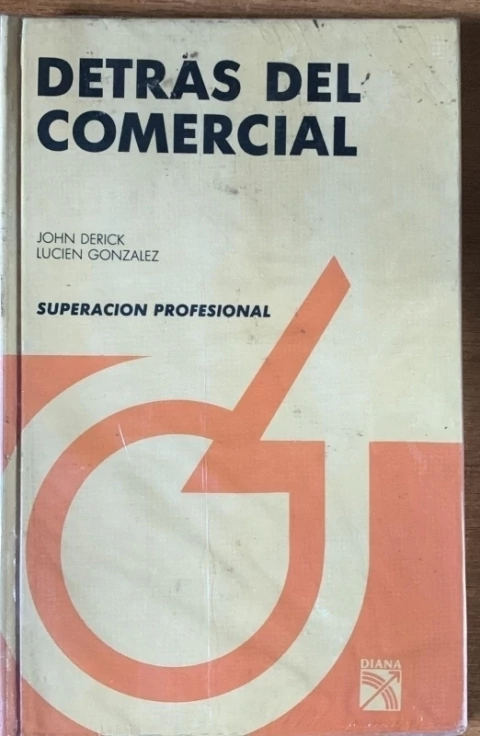 DETRAS DEL COMERCIAL