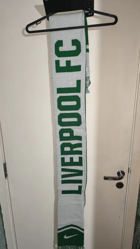 Cachecol Liverpool Nike