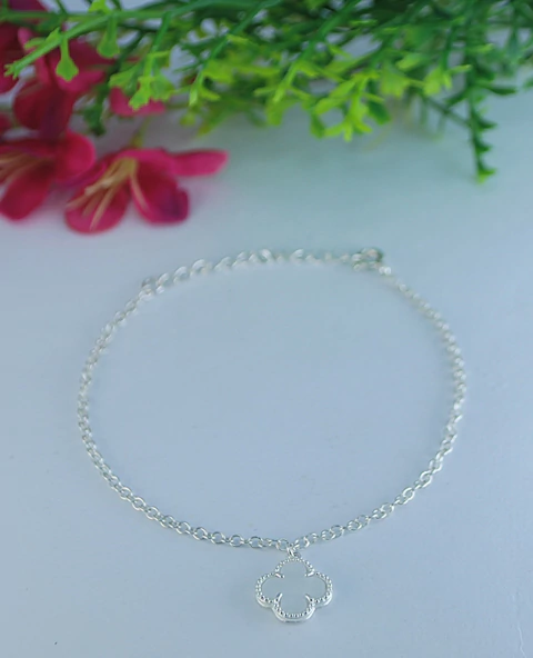 PULSEIRA PR TREVO RESINA BRANCO