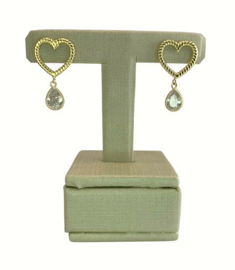 BRINCO FLH. CORACAO RISCADO VAZADO GOTA ZIRCONIA PENDURADA AZ.