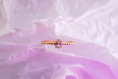 ANEL FLH. SOLITARIO MEIA ARO TORCIDO PEDRA ZIRCONIA RET. TAM. 16 QL