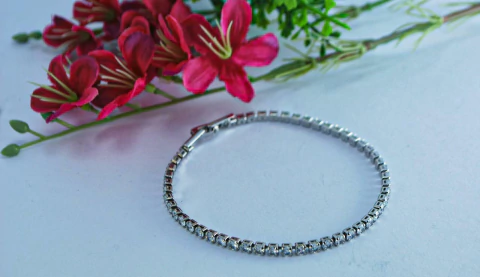 PULSEIRA FLH. OURO BRANCO RIVIERA FECHO GAVETA CRISTAL 20 CM