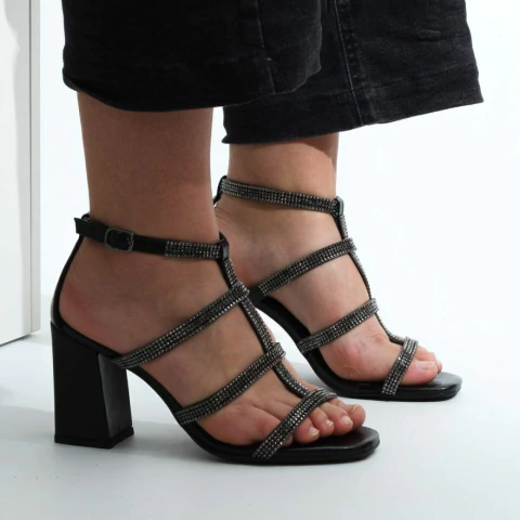 Sandália Malu Black Brilho - comprar online