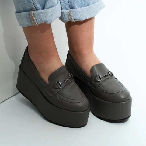 Mocassim Plataforma Lola Cinza - comprar online