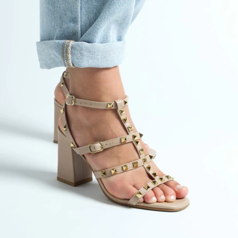 Sandália Valen Nude Spikes - comprar online
