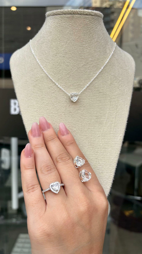 3 conjuntos Coração Premium, totalizando 9 peças exclusivas