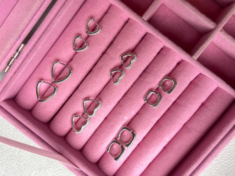 3 Pares de Argolas Cravejadas em Zircônia